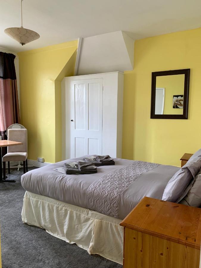 Park Inn Hotel Folkestone Esterno foto