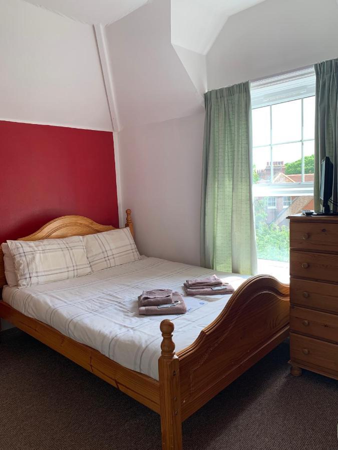 Park Inn Hotel Folkestone Esterno foto