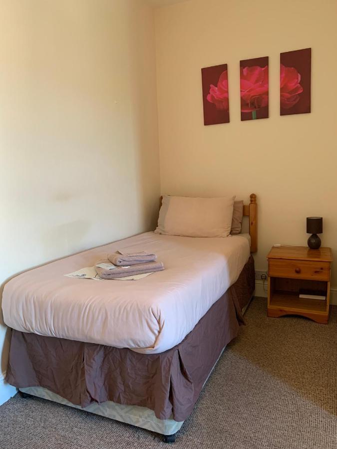 Park Inn Hotel Folkestone Esterno foto