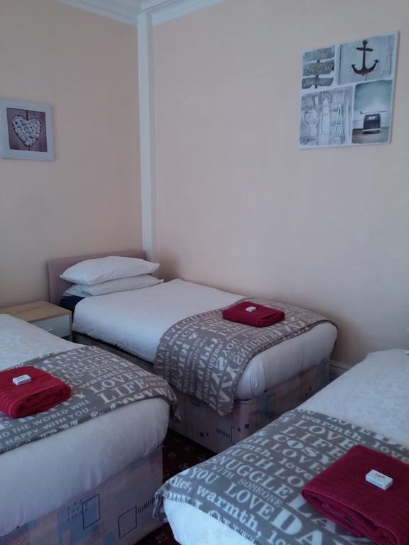 Park Inn Hotel Folkestone Esterno foto
